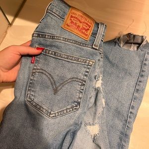 Levi jeans